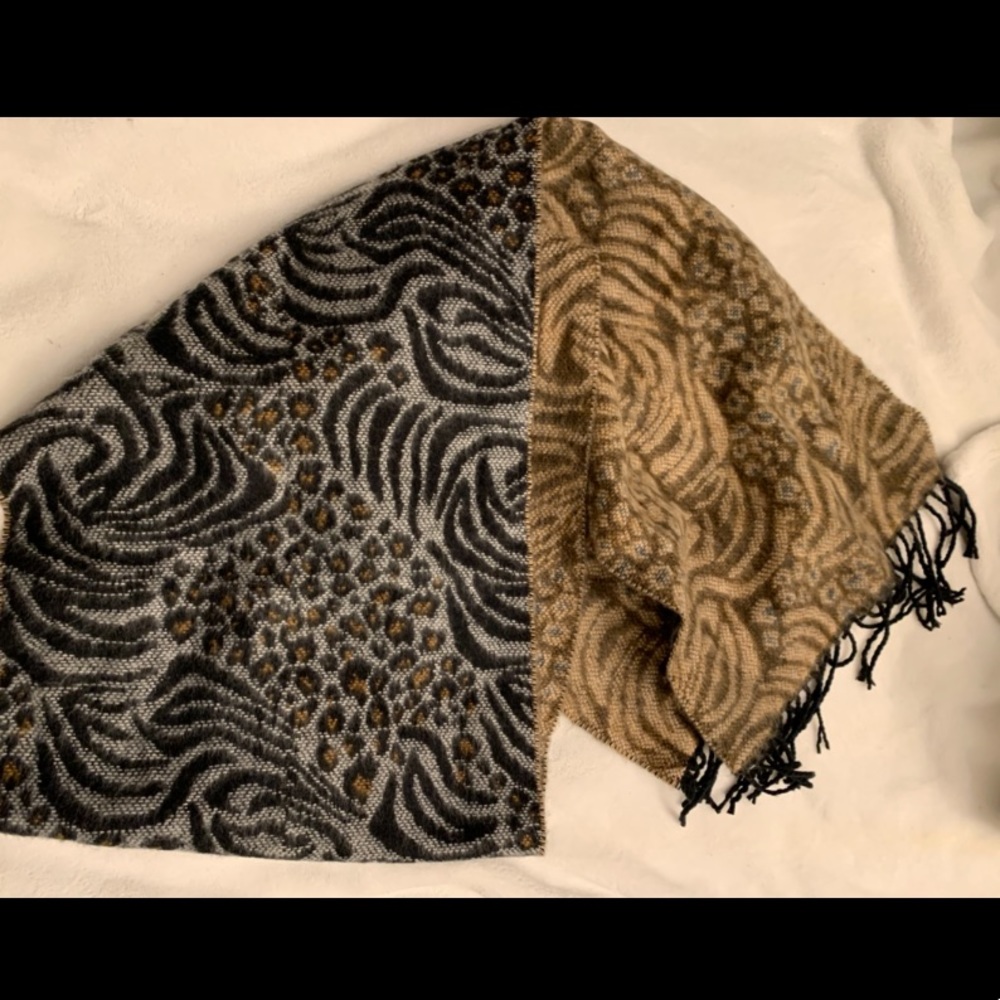 Reversible Animal Print Scarf
